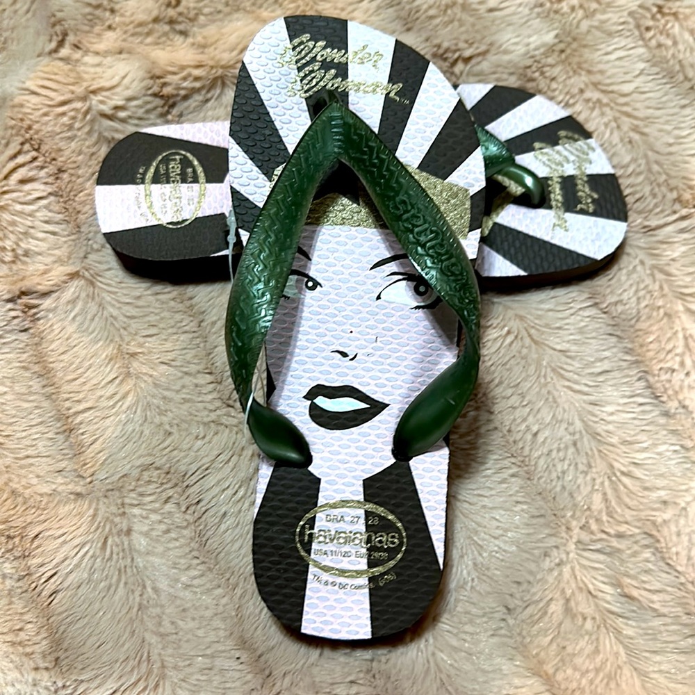 Girls Flip Flop Wonder Woman Havaianas Size 11/12